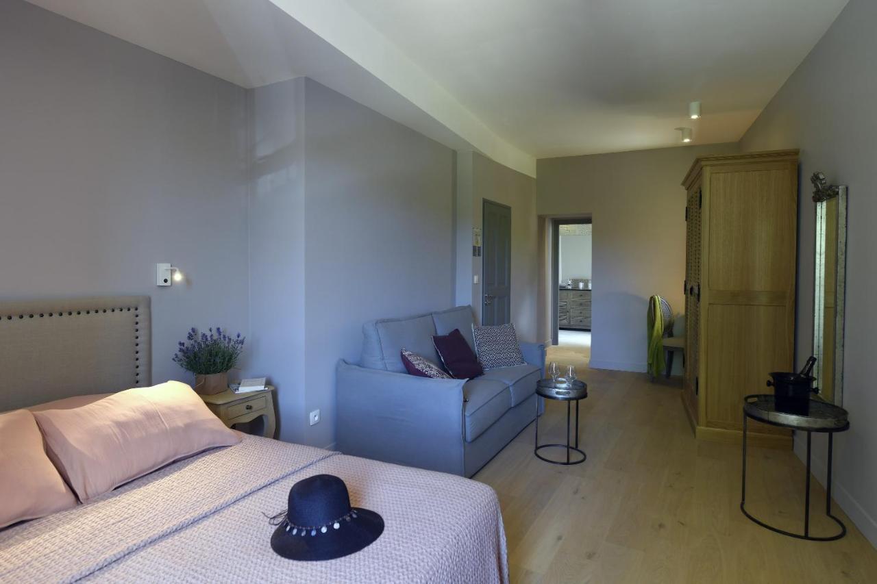 Domaine Perréal Les Chambres Gargas  Chambre photo